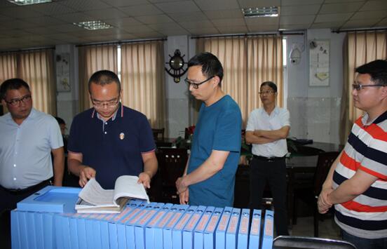 省专家组及上级领导到我校指导我校扶贫工作(图3)