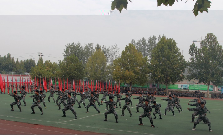 我校成功举行秋季运动会(图13)