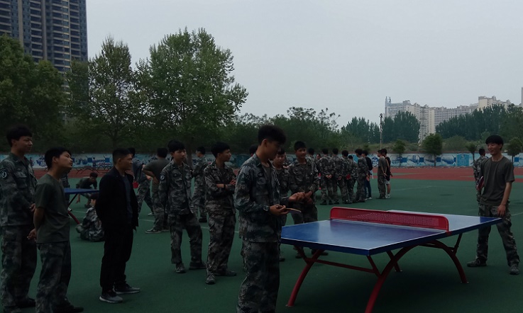 我校成功举行学生乒乓球比赛(图1)