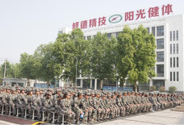 职教活动周系列4－我校成功举行优秀毕业生报告会(图2)