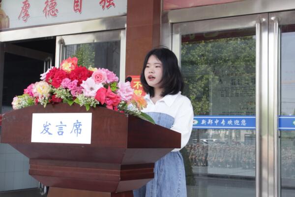 职教活动周系列4－我校成功举行优秀毕业生报告会(图3)