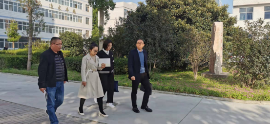 新郑市委组织部人才办领导来我校调研技能人才培养工作(图5)