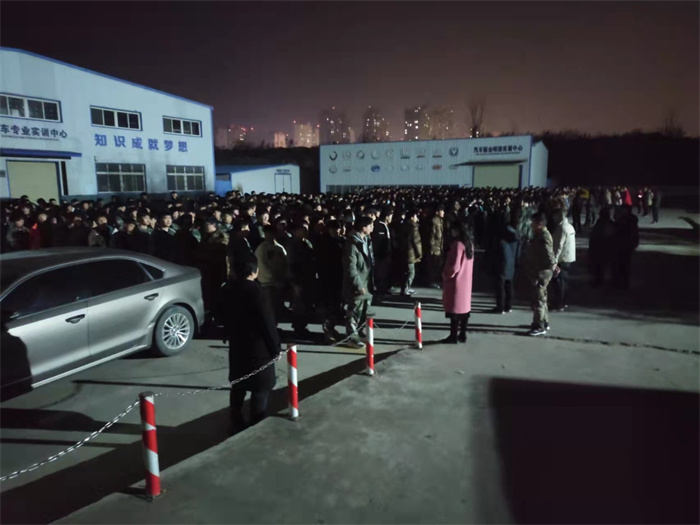 开展夜间演练  确保学生安全(图8)