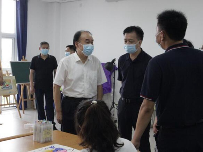 省人大党委会调研组到我校专题调研职业教育工作(图9)